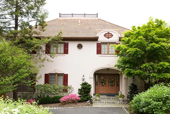 Hynes Construction - Decks, Roofing & Siding Picture 5