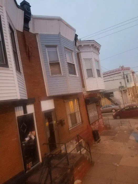 Salguero Roofing LLC Picture 1