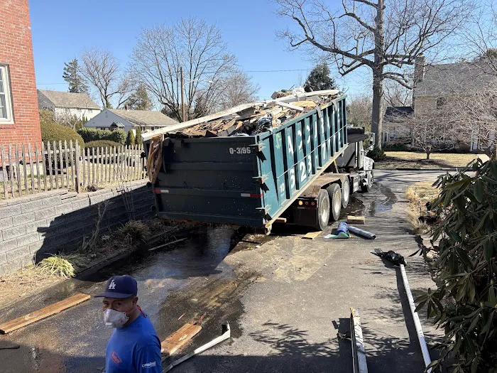 Dunbar Roofing & Siding Co Picture 9