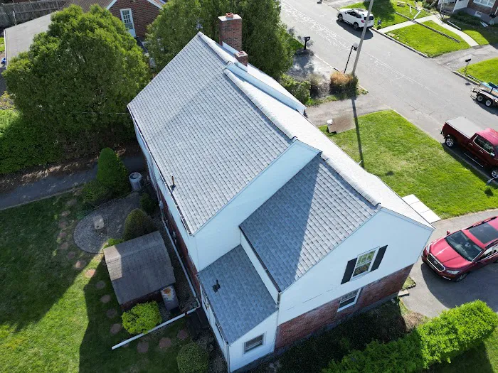 Eckroth’s Roofing Solutions Picture 4