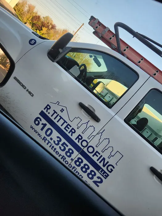 R Titter Roofing LLC Picture 3