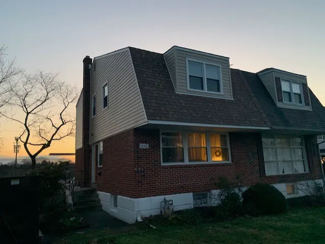 McHUGH ROOFING • SIDING Picture 8