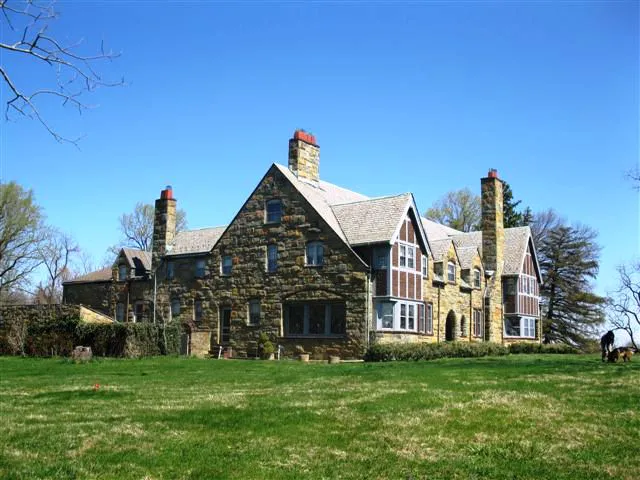 Leeland's Slate Roofing Picture 1