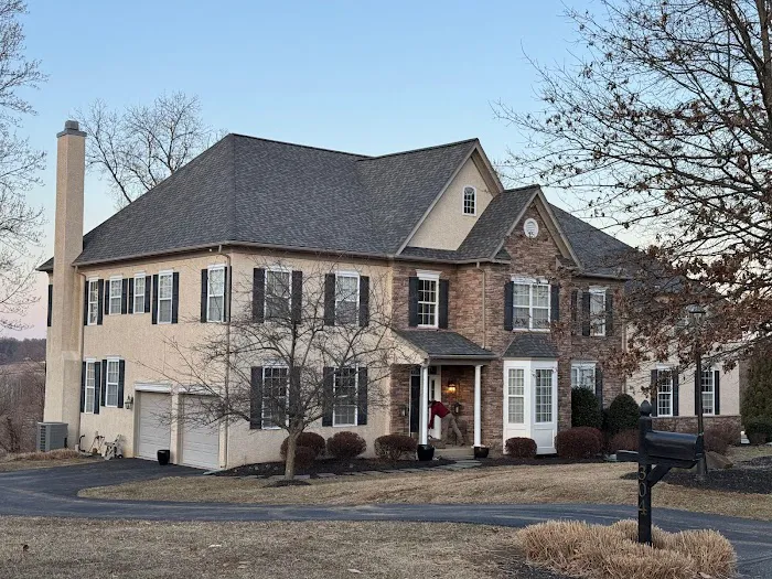 Blue Lake Roofing and Siding Picture 3