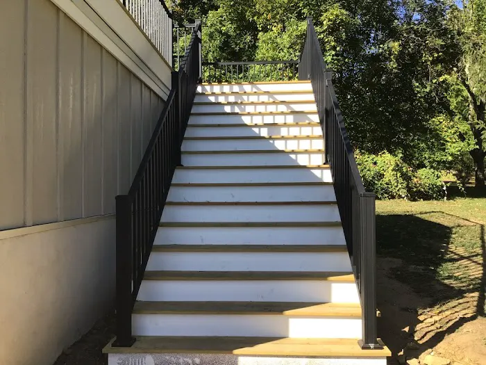 Redwell Roofing & Construction LLC Picture 3