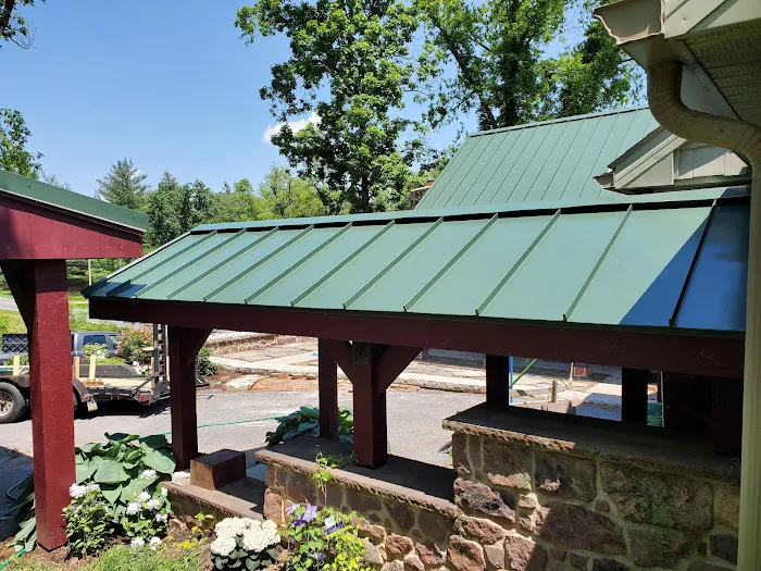 Lipson Roofing Picture 1