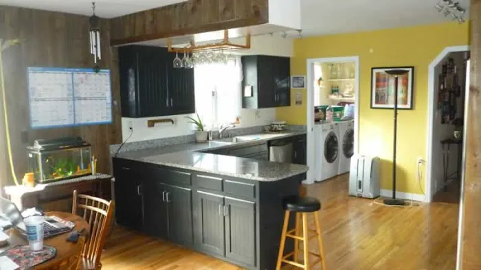 Flying Colors Roofing LLC Picture 1