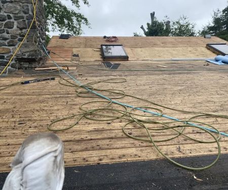 Richie's Roofing Llc