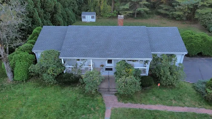 ModernWayRoofing & Siding Picture 1