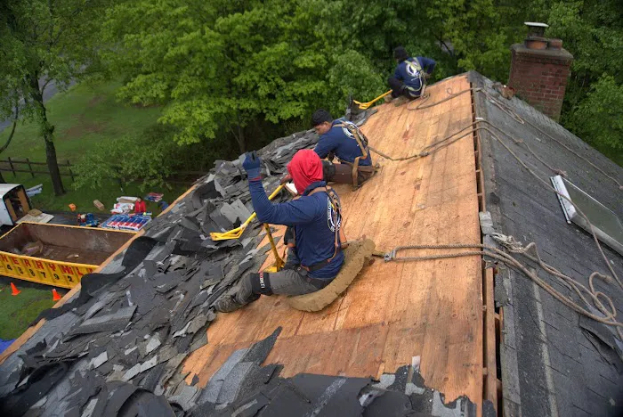 Eagleview Restoration LLC Roofing and Siding Experts Picture 2