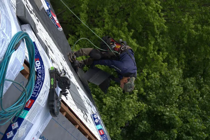 Eagleview Restoration LLC Roofing and Siding Experts Picture 3