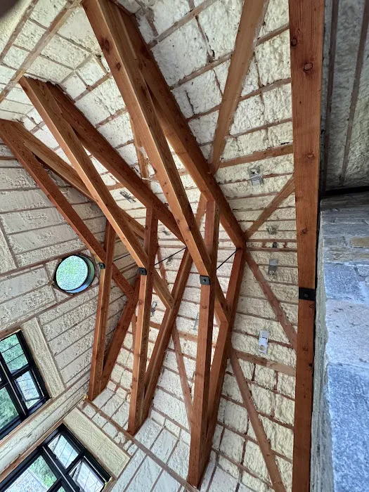 D&J Carpentry Roofing LLC Picture 3