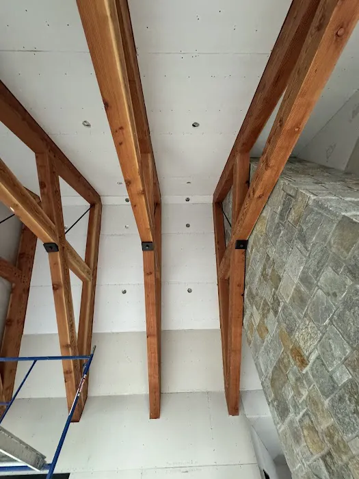 D&J Carpentry Roofing LLC Picture 1