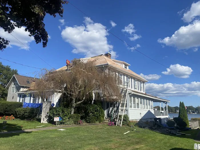 iSP Roofing Picture 3