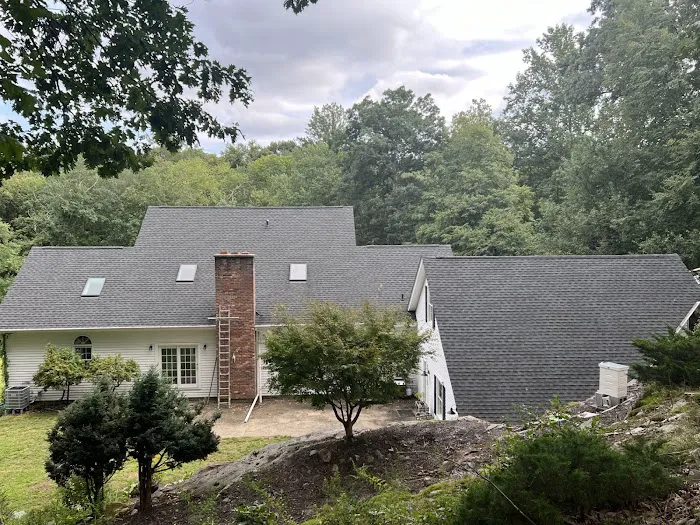 M & J Roofing Services Picture 4