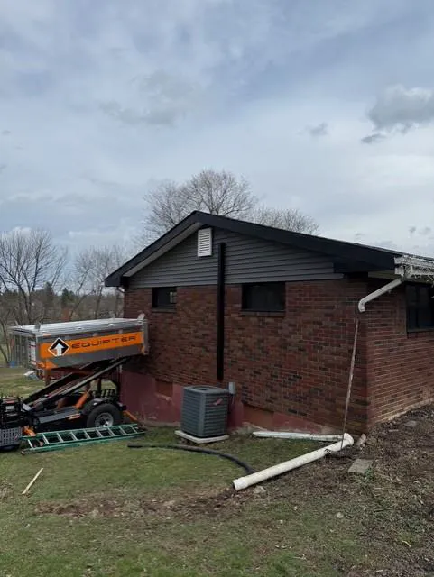 Ludwig Roofing and Repair Inc Picture 2