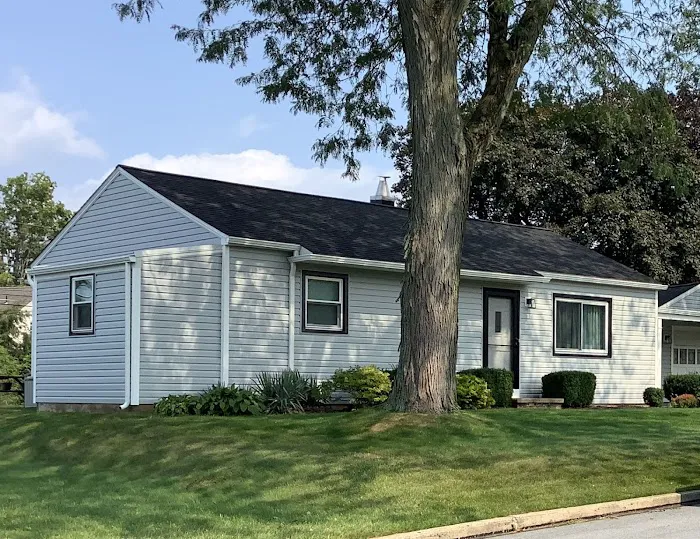 Hillcrest Roofing & Siding Picture 4