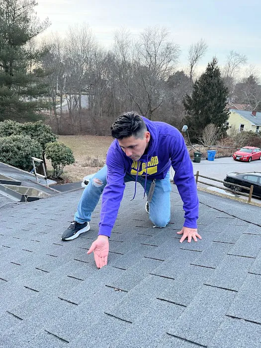 Roofing y Siding Services in Connecticut Picture 6