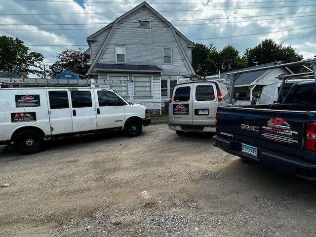 MFC Siding and Roofing LLC Picture 1