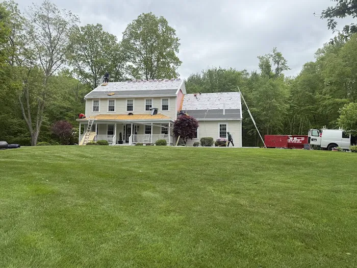 Max Roofing LLC Picture 2