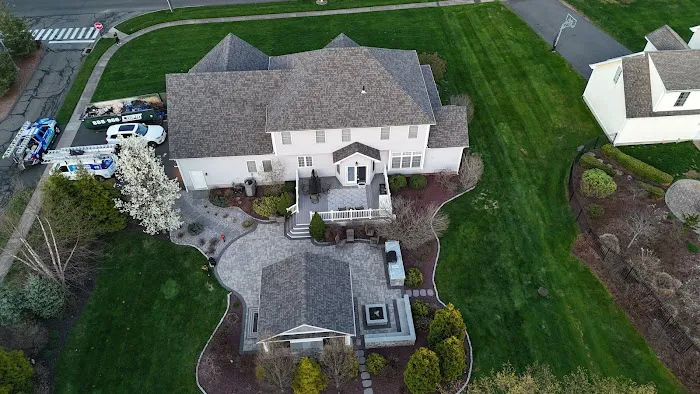 Lifetime Quality Roofing LLC Picture 3