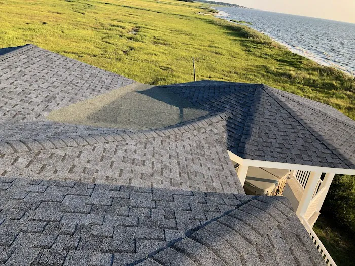 Walker Roofing & Siding Picture 2