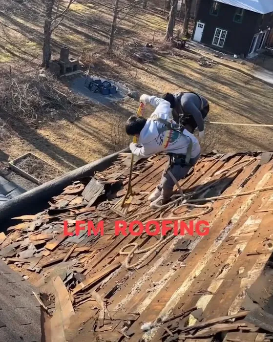 LFM Roofing LLC Picture 2
