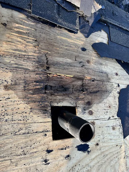 LFM Roofing LLC Picture 10