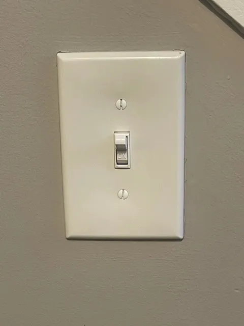 AND CONTRACTORS, LLC Picture 1