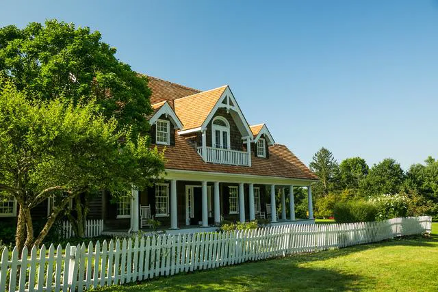 Middle Creek Roofing Picture 1