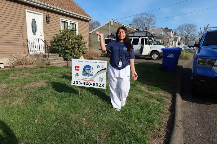 Mr. Gomez Roofing LLC Picture 1