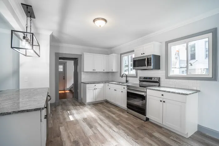 We Got A Guy Picture 10