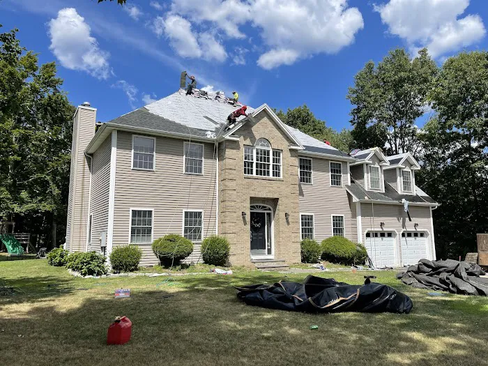 We Got A Guy Picture 5