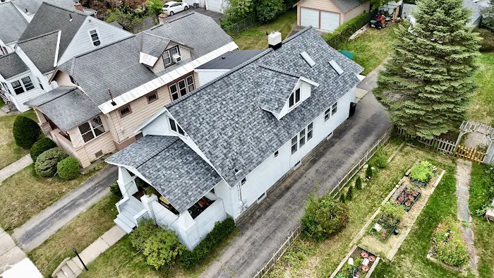 Center Construction Roofing Picture 2