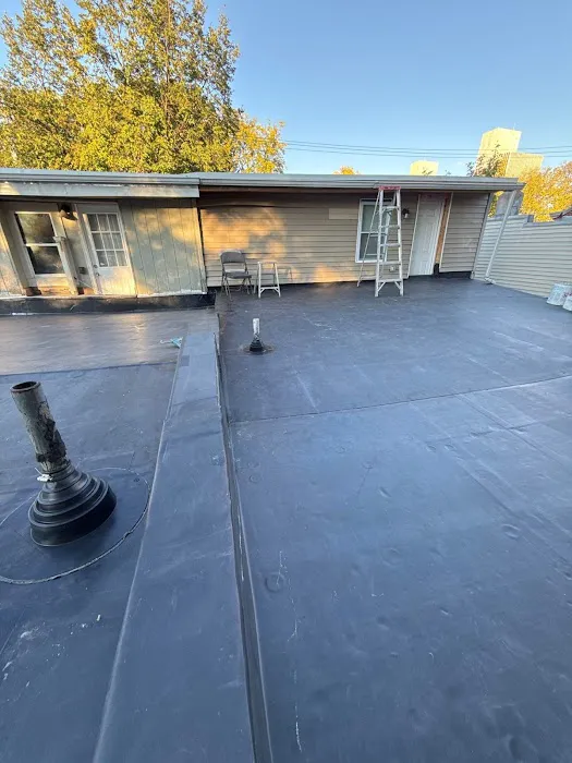 Center Construction Roofing Picture 9