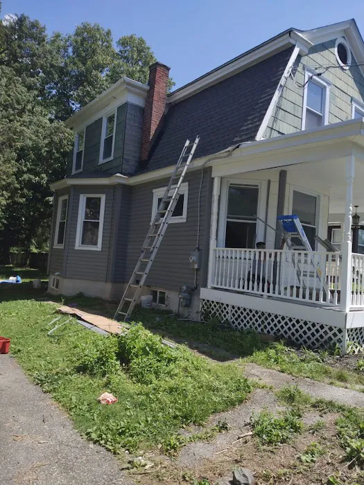 Chito Roofing & Siding Picture 1