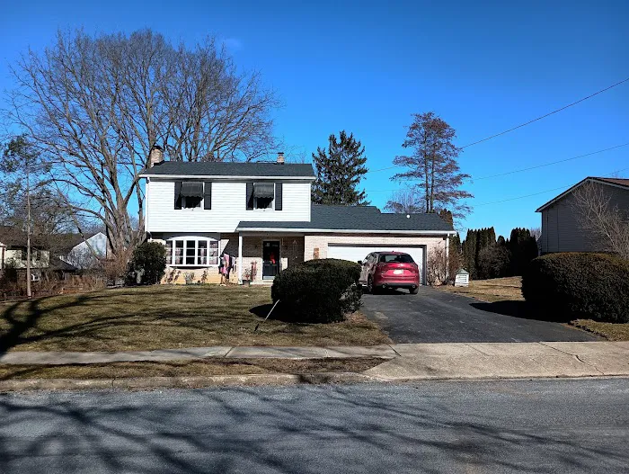 B&E Roofing & Remodeling Picture 2