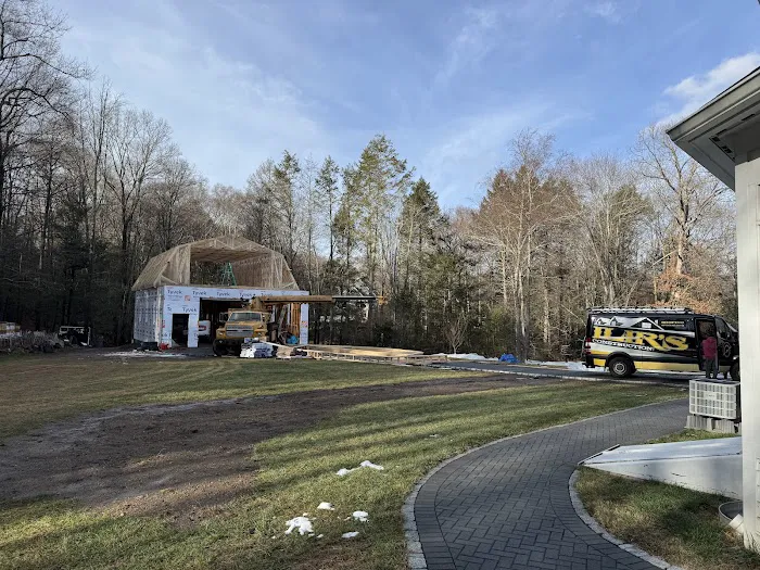 ILIR'S CONSTRUCTION LLC Picture 3