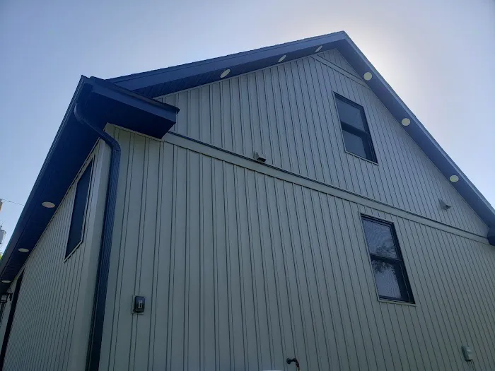 EAGLE ROOFING CORP Picture 8