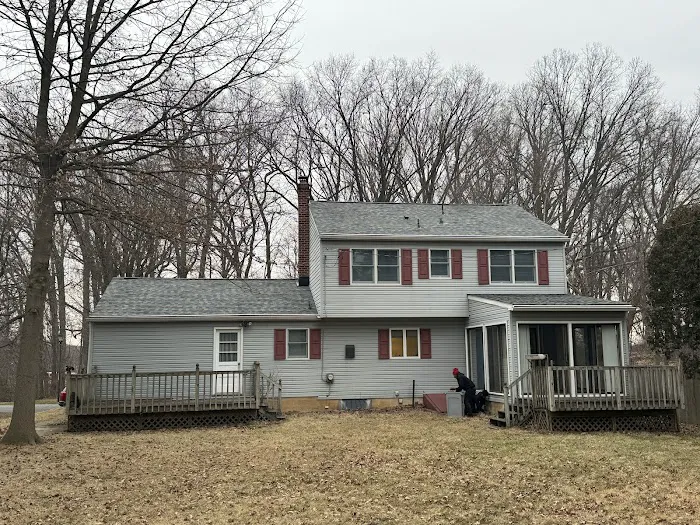 R&R Roofing and Remodeling Picture 8