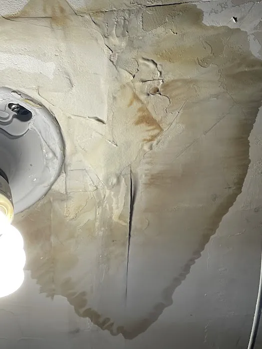 C&M Roofing & Siding Picture 1