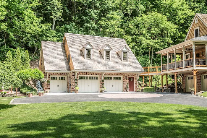 MR Roofing Picture 1