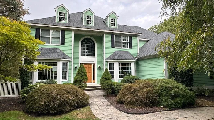 CMW Roofing & Siding Picture 5