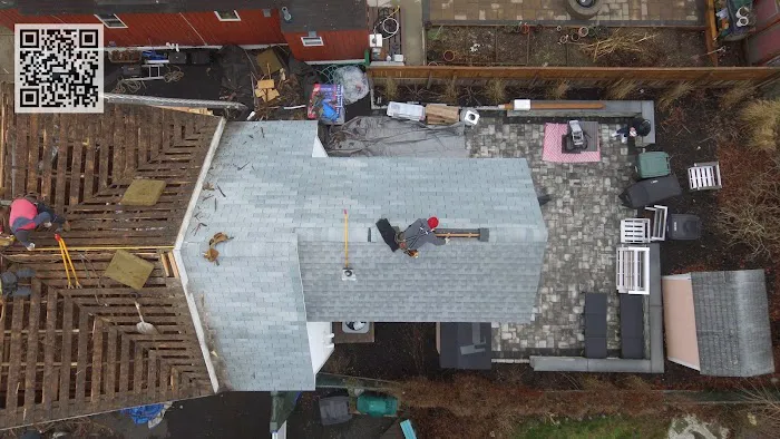 CMW Roofing & Siding Picture 2