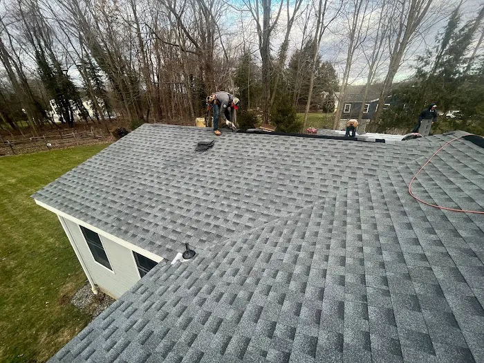 CMW Roofing & Siding Picture 10