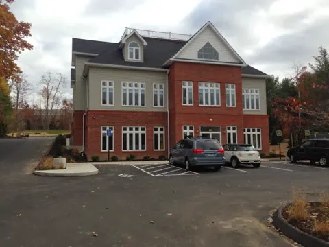 Ari`s Roofing and Siding Picture 9