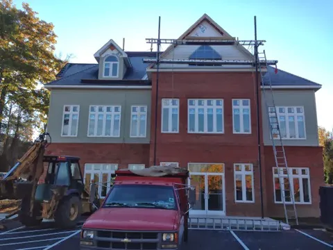 Ari`s Roofing and Siding Picture 6