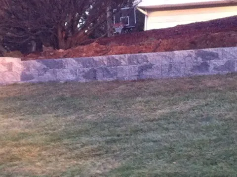 Ari`s Roofing and Siding Picture 1