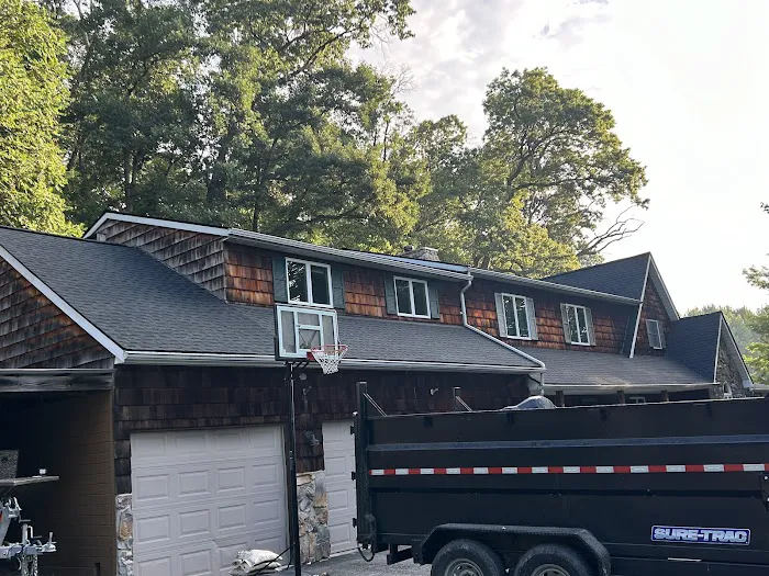 Craftsman Roofing Group Picture 1