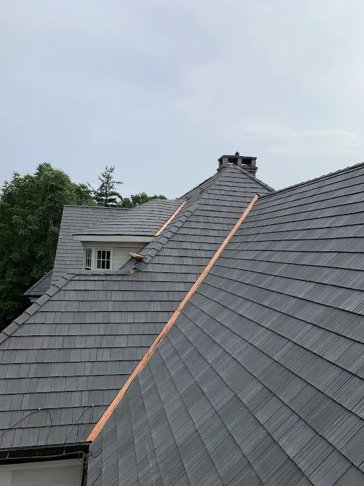 O & C Roofing and Siding LLC Picture 4